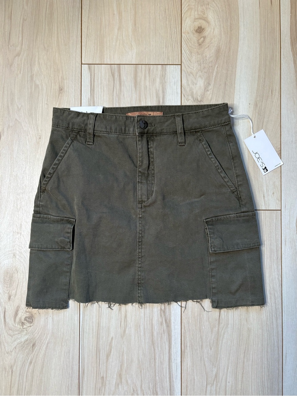 NWT Joe’s Jeans Women’s Olive Green Cargo Mini Skirt Raw Hem Size 25